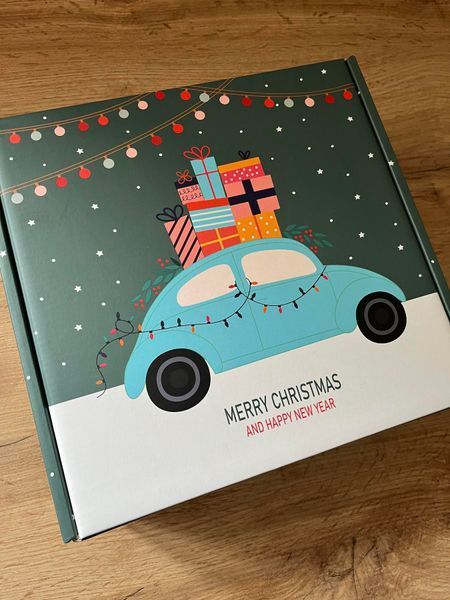 Коробка середня Merry Christmas машинка NY2 фото