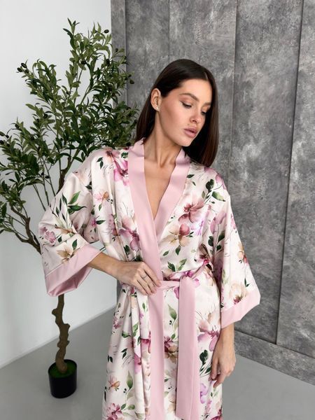 Жіночий халат кімоно довгий Morning Bloom рожеві квіти на молочному MB12XL/3XL фото
