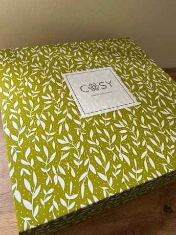 Коробка super box для махрових халатів Листя/біла К7COSY400*400*150(чорний) фото